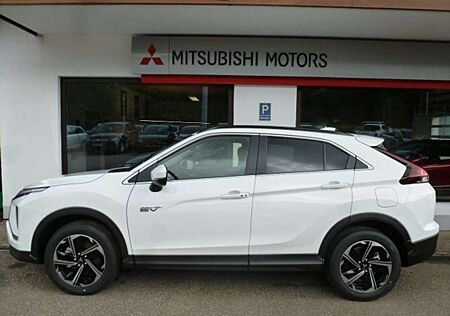 Mitsubishi Eclipse Cross Basis Hybrid 4WD