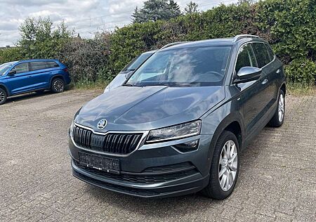 Skoda Karoq 1.5 TSI DSG*ACC*LED*NAV*CAM*PDC*SPUR*SIDE