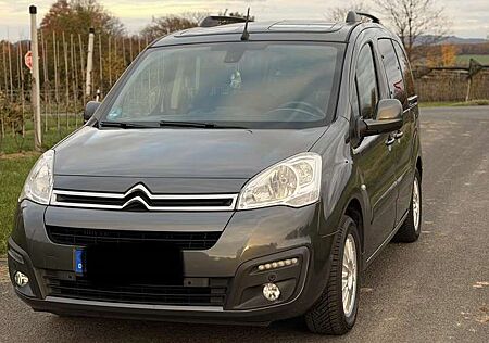 Citroën Berlingo Citroen Shine BlueHDI 120 S&S Multispace 90 Jahre