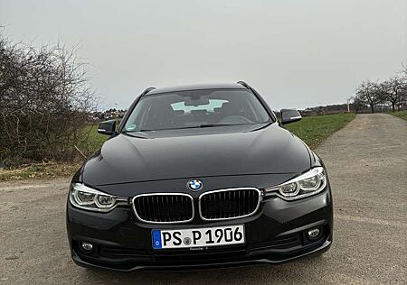 BMW 320d 320 Touring Aut. Advantage