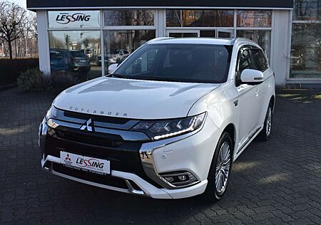 Mitsubishi Outlander Plug-in Hybrid Intro2.4 4WD,LED,