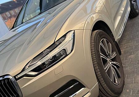 Volvo XC 60 XC60 D4 AWD Geartronic Inscription Leder, voll LED SW