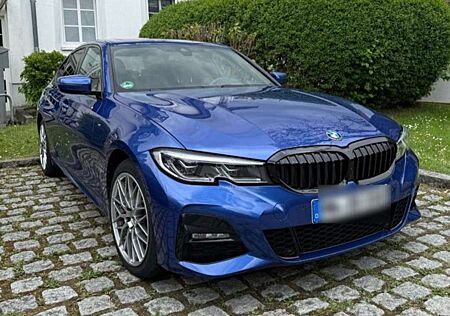 BMW 330e 330 3er Plug-In-Hybrid Aut. M Sport