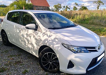 Toyota Auris 1.33 Dual-VVT-i