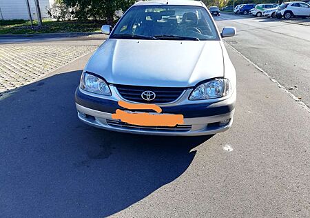 Toyota Avensis 2.0 linea sol