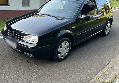 VW Golf Volkswagen 4, 75 PS