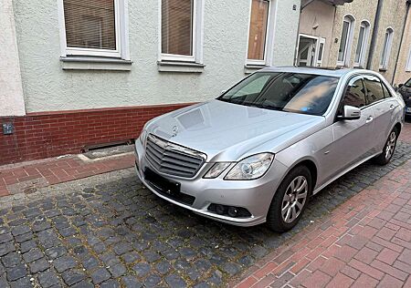 Mercedes-Benz E 220 CDI BlueEfficiency (212.002)
