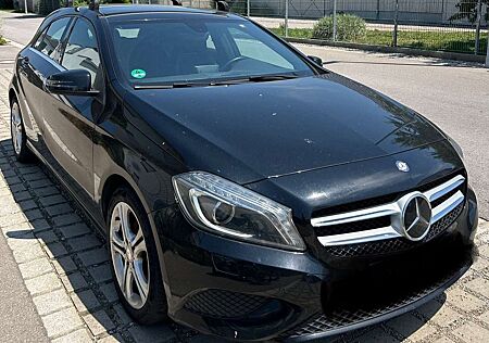 Mercedes-Benz A 180 (BlueEFFICIENCY) Urban