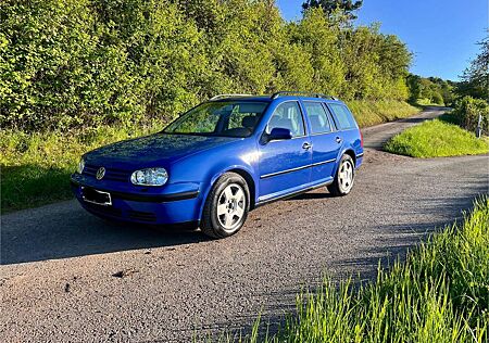 VW Golf Volkswagen Variant