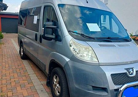 Peugeot Boxer HDi 335 L2H2 verglast
