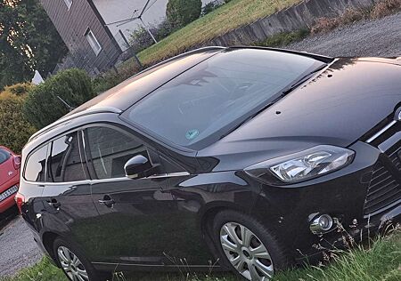 Ford Focus Turnier 1.0 EcoBoost Start-Stopp-System Tren