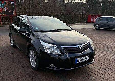 Toyota Avensis Combi 2.2 D-CAT Executive