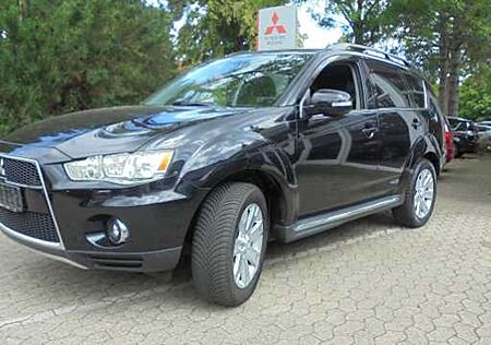 Mitsubishi Outlander 2,0 Invite 2WD ´´Xtra´´