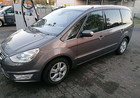 Ford Galaxy 2.2 TDCi DPF Aut. Titanium