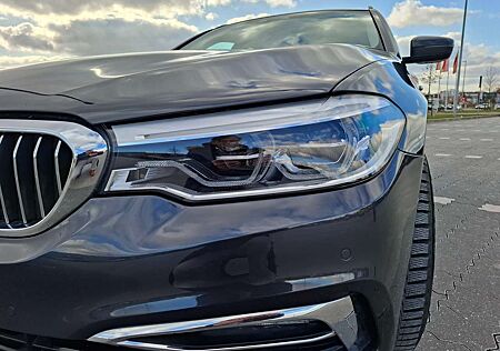 BMW 520 d xDrive Luxury Line, Stdhzg., HUD, AHK, Leder
