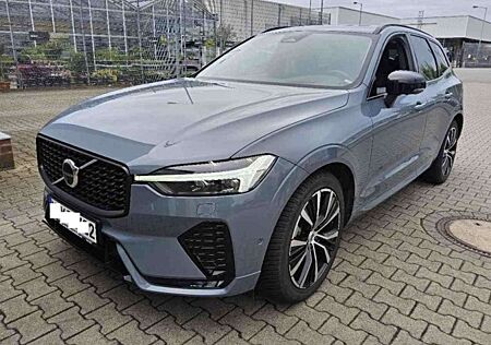 Volvo XC 60 XC60 B5 B AWD Ultimate Dark