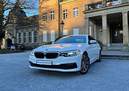 BMW 530 d Sport Head-Up LED Parking Assist.Glasdach