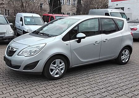 Opel Meriva B Design Edition Erste Hand