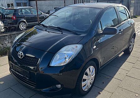 Toyota Yaris Sol / TÜV NEU