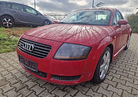 Audi TT 1.8 T Roadster quattro (165kW)