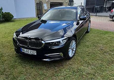 BMW 520 520d xDrive Touring Aut. Luxury Line