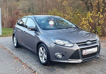 Ford Focus Lim. Champions Edition*SHZ*KLIMAAUT.*PDC*