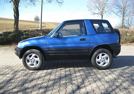 Toyota RAV 4 Allrad / 4x4 / HU/AU Neu!