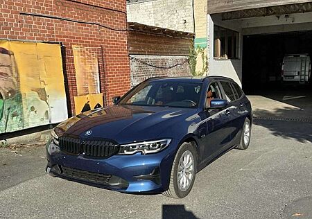 BMW 330e 330 Touring Aut. Luxury Line