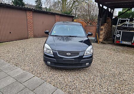 Kia Rio 1.4 EX Top