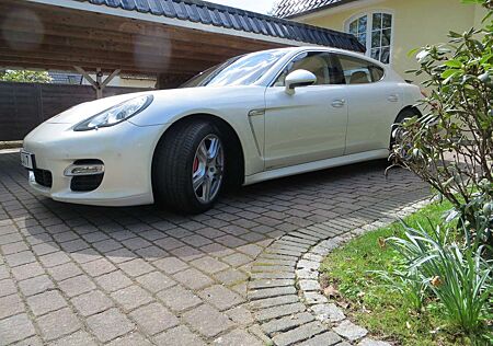 Porsche Panamera Turbo PDK