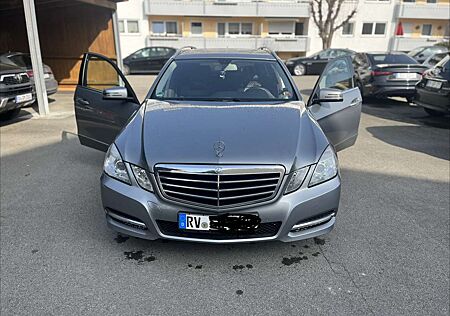 Mercedes-Benz E 220 CDI