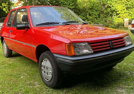 Peugeot 205 Junior