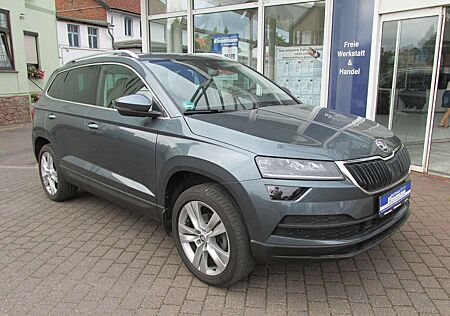 Skoda Karoq Style 1.5TSI ACT OPF*AHZV*LES*NAVI*PDC*SHZG