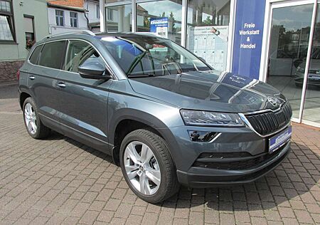 Skoda Karoq Style 1.5TSI ACT OPF*AHZV*LES*NAVI*PDC*SHZG