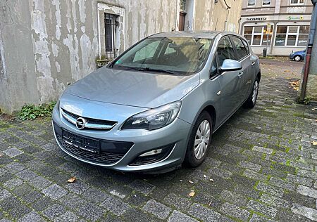 Opel Astra J 1.6 Ecoflex Klima/PDC/AUX/