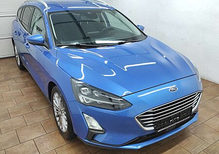 Ford Focus 1.0 TITANIUM EURO-6 KAMERA KLIMA LED AUTOMATIK SOS