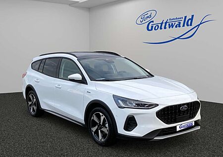 Ford Focus Turnier Active X LED Navi RFK Panoramad. Winterpak