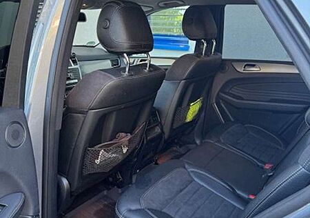 Mercedes-Benz ML 350 M-Klasse Diesel BlueTEC 4MATIC 7G-TRONIC