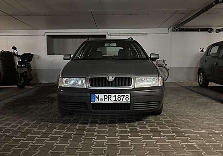 Skoda Octavia 2.0 Combi Ambiente