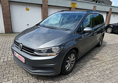 VW Touran Volkswagen Trendline-mod.Modell-Navi-ACC-PDC-7 Sitze