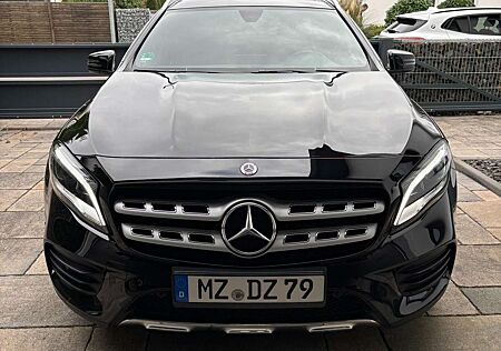 Mercedes-Benz GLA 250 4Matic 7G-DCT AMG Line