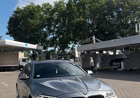 BMW 530d 530 xDrive Sport-Aut.