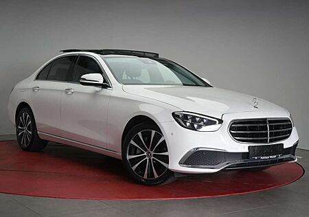 Mercedes-Benz E 300 e 4Matic 9G-Tronic Navi/Leder/Temp/Kamera/