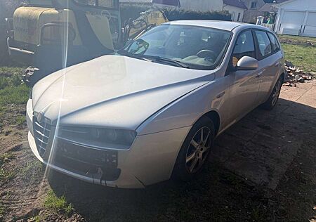Alfa Romeo 159 1.9 JTDM 16V Elegante Kombi