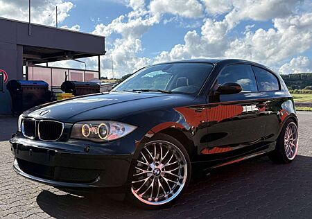 BMW 118 i M Paket Xenon Klima TÜV 19ZOLL S-Heft
