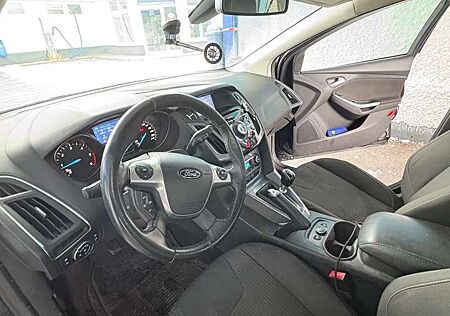 Ford Focus 1.6 TDCi DPF SYNC Edition
