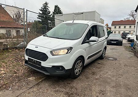 Ford Transit Courier Kombi Trend