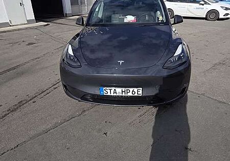 Tesla Model Y Long Range Dual AWD