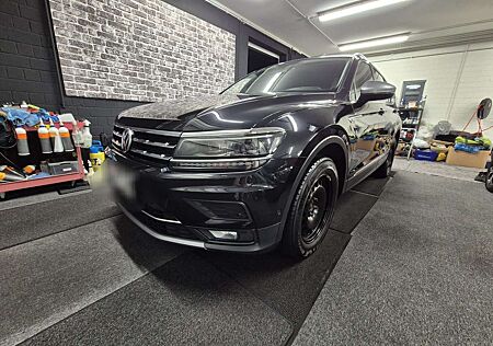 VW Tiguan Allspace Volkswagen 2.0 TDI SCR 4Motion DSG Highline