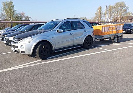 Mercedes-Benz ML 63 AMG (164.177)